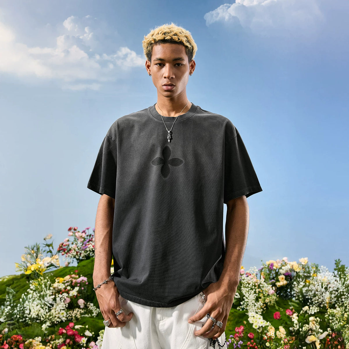 Nuthink American Trendy Brand Retro Washed Water Aging Gradient Spray Horse Willow Short sleeved Men's and Women's T-shirts Summer 2026