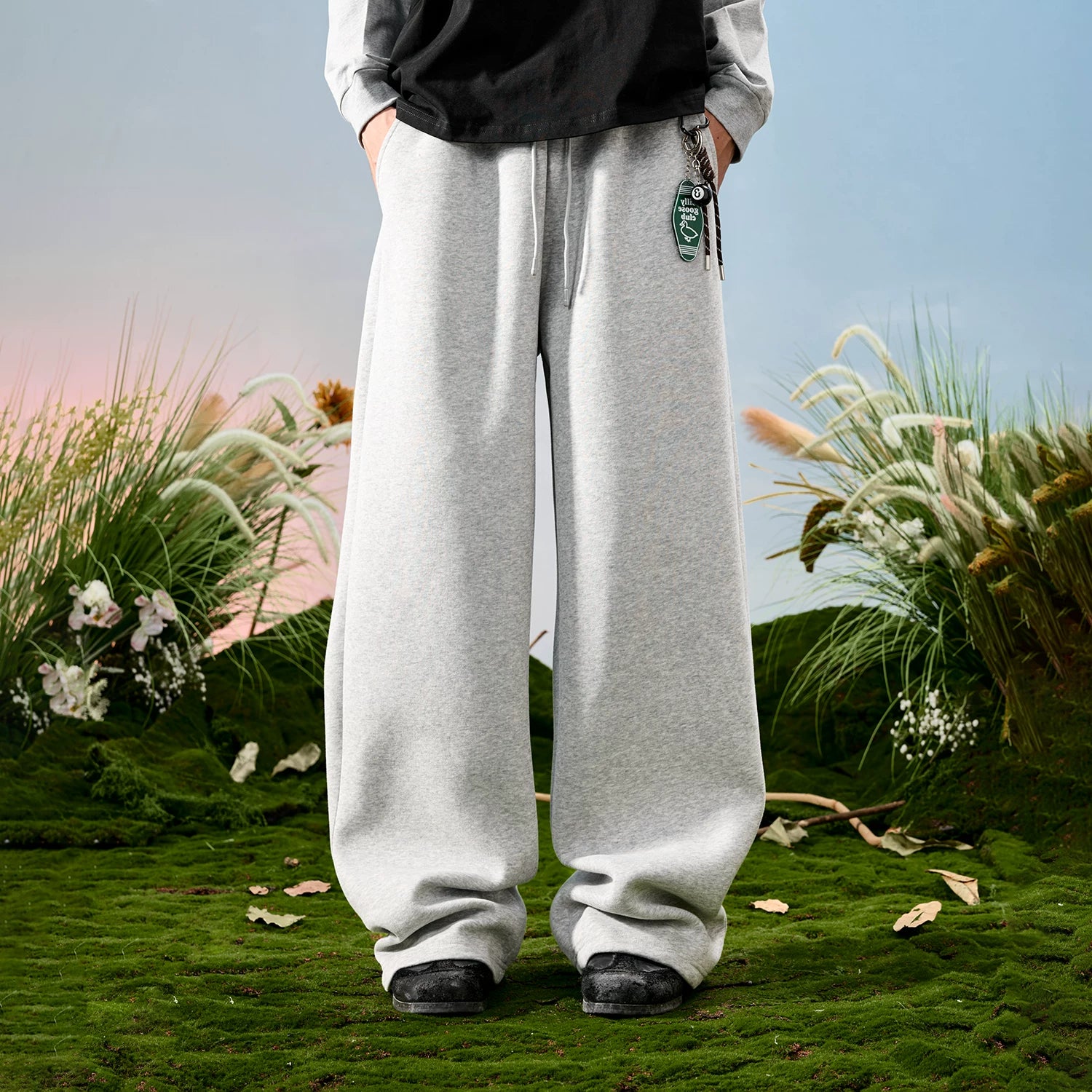 American retro sweatpants, straight leg wide leg pants, thick and loose pants, casual and plush pants for men, spring 2026