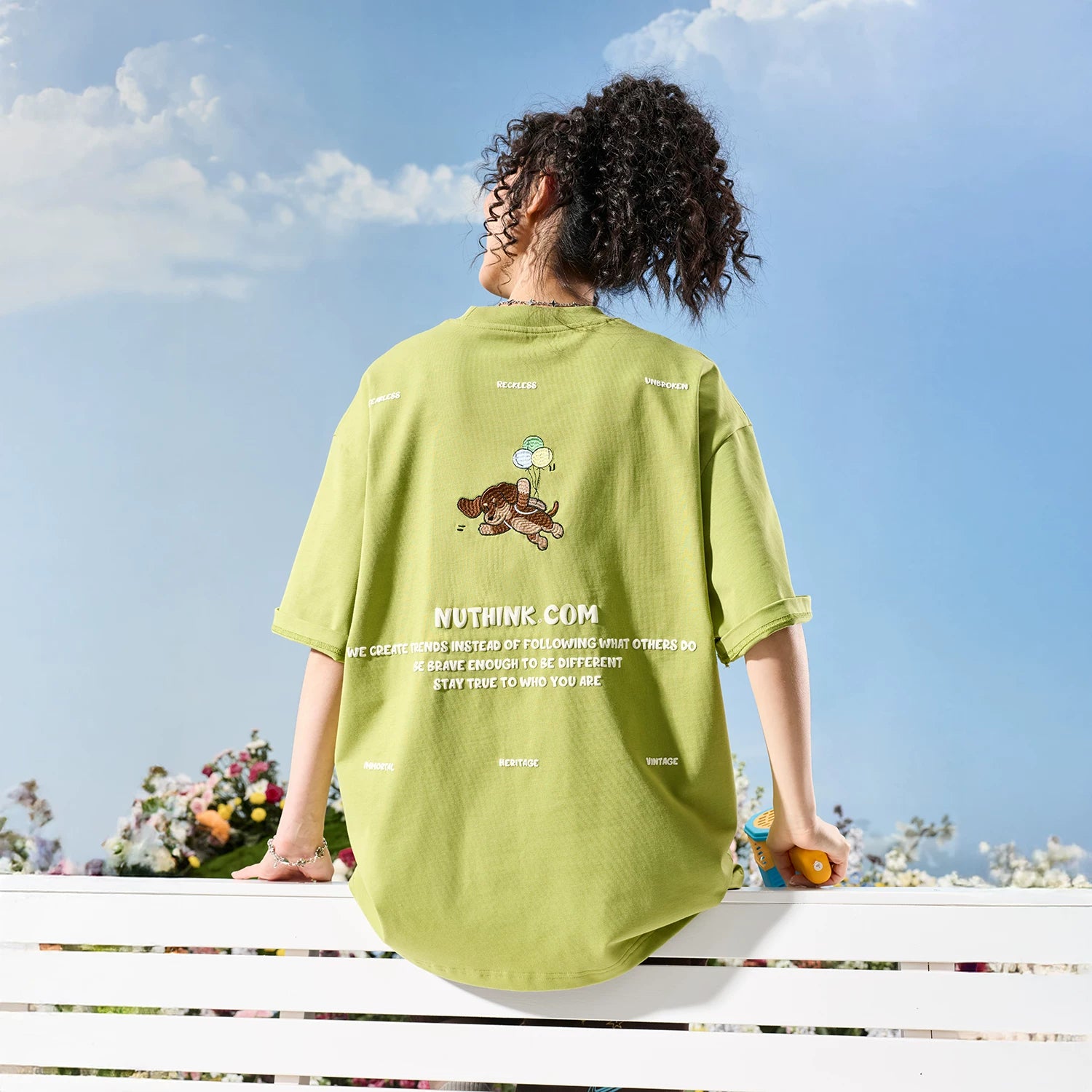 Nuthink American Trendy Brand Embroidered Dog Letter Short sleeved T-shirt for Men and Women Solona Cool 2026 New Summer Edition
