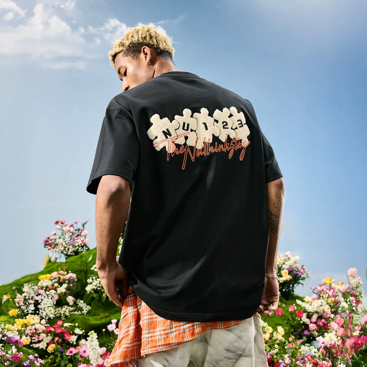 Nuthink American retro embroidered puzzle T-shirt men's short sleeved trendy brand contrasting dopamine women's 2026 summer new item