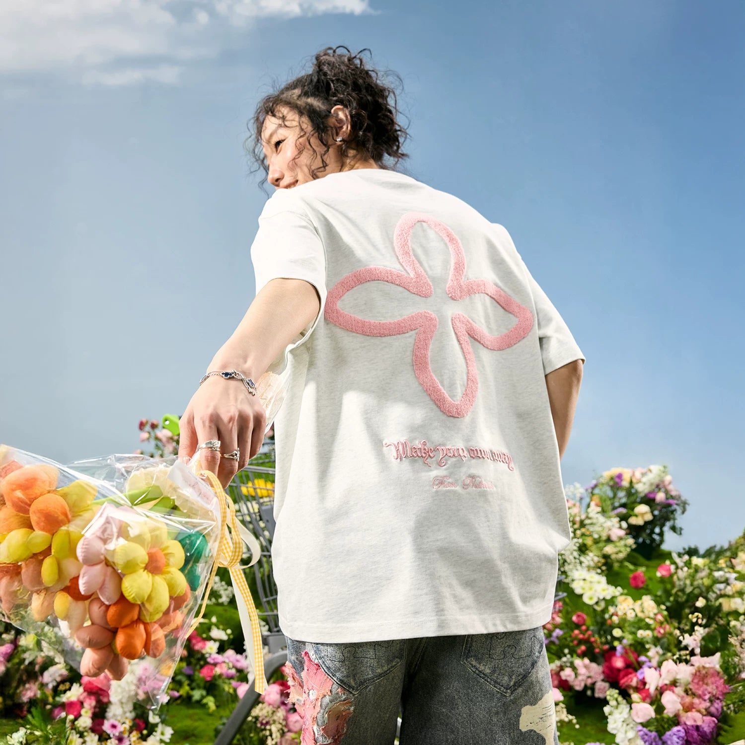Nuthink American Trendy Four Leaf Clover Embroidered Letter Short Sleeve T-shirt Dopamine Men and Women 2026 Summer New Collection