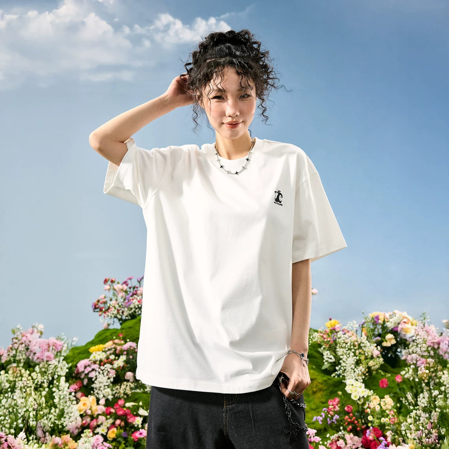 Nuthink American retro simple apple embroidery T-shirt men's short sleeved loose fit men and women 2026 summer new item