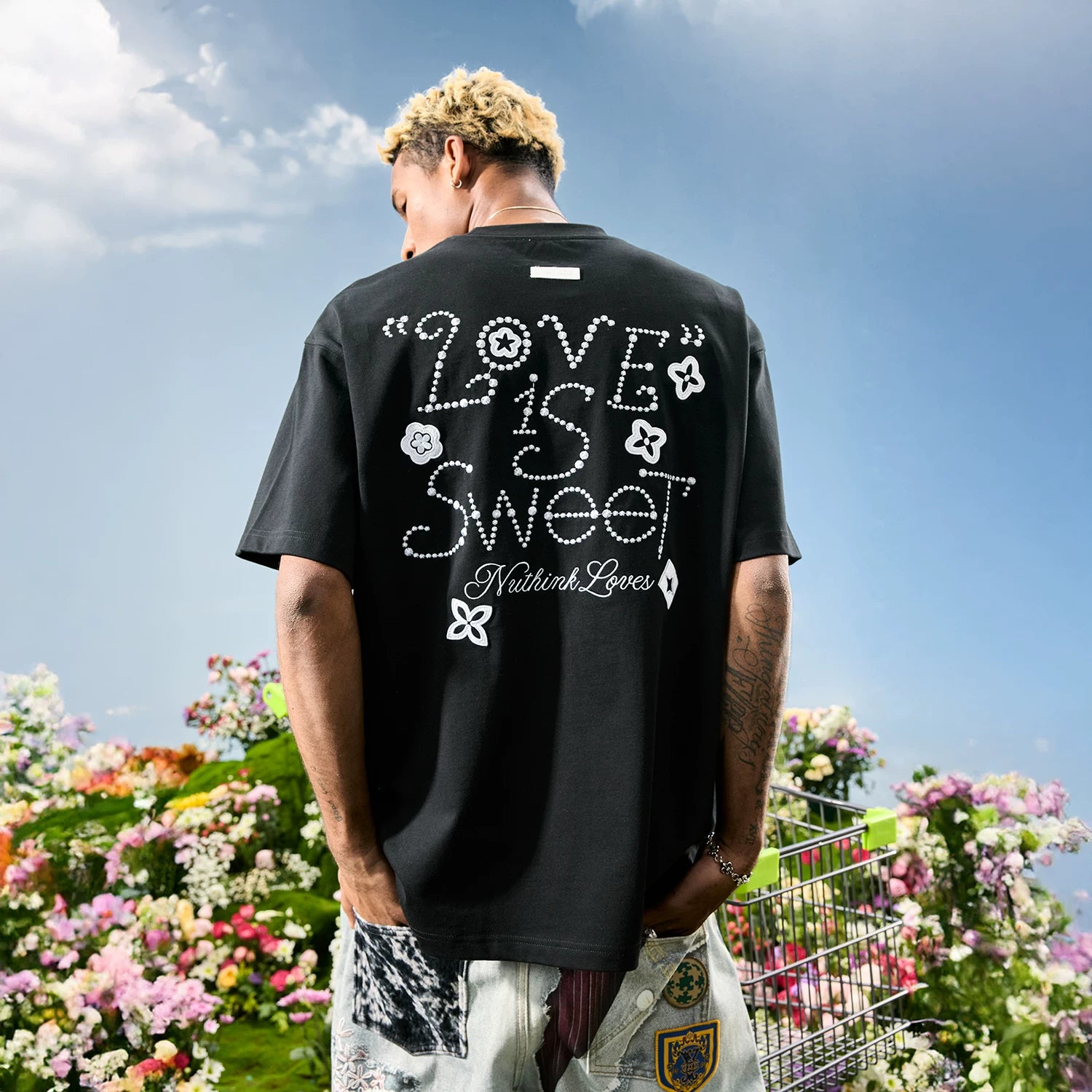 Nuthink American Retro Trendy Brand Embroidered Letter Clover Short sleeved T-shirt for Men and Women, 2026 Summer New Collection
