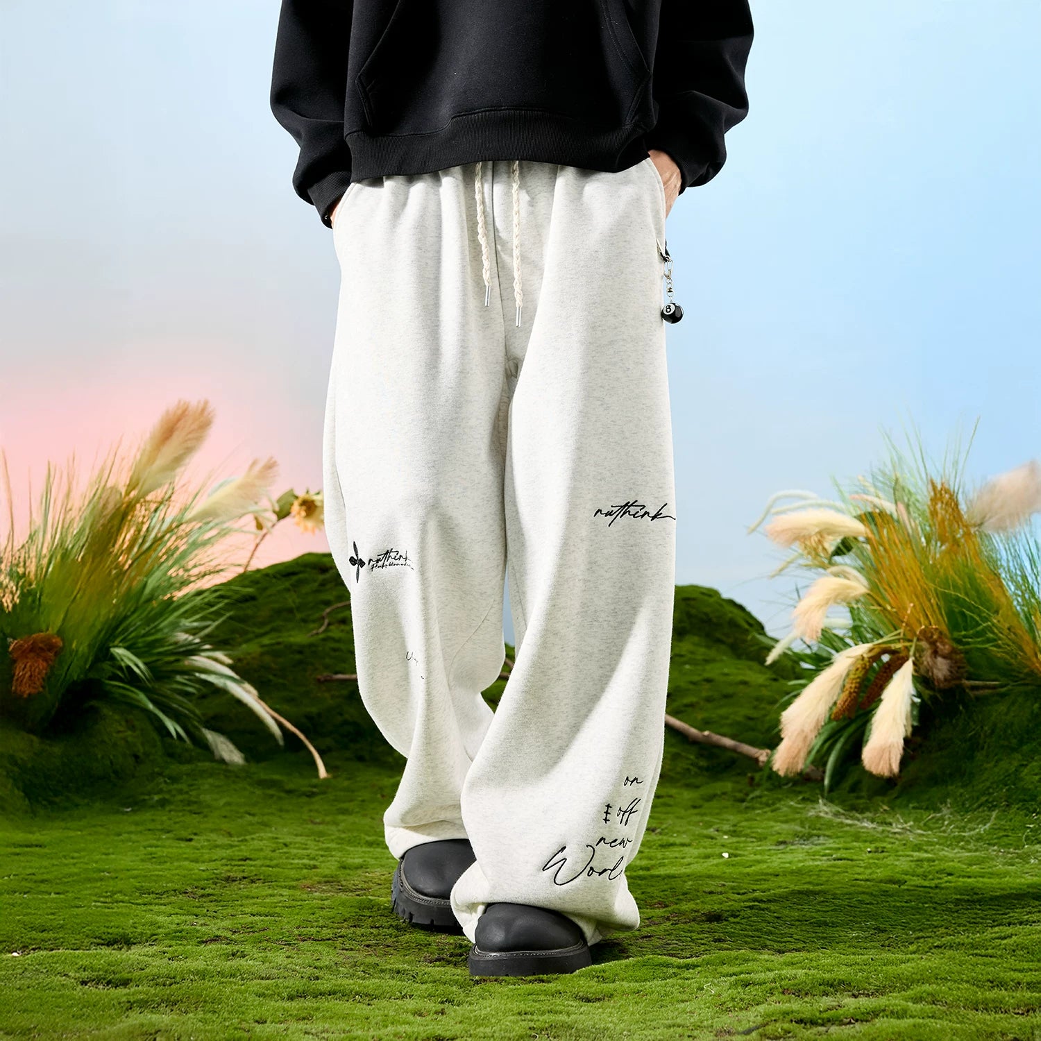 Nuthink American fashion brand embroidered letter hanging sense sanitary pants with velvet pants wide leg pants for men, spring 2026