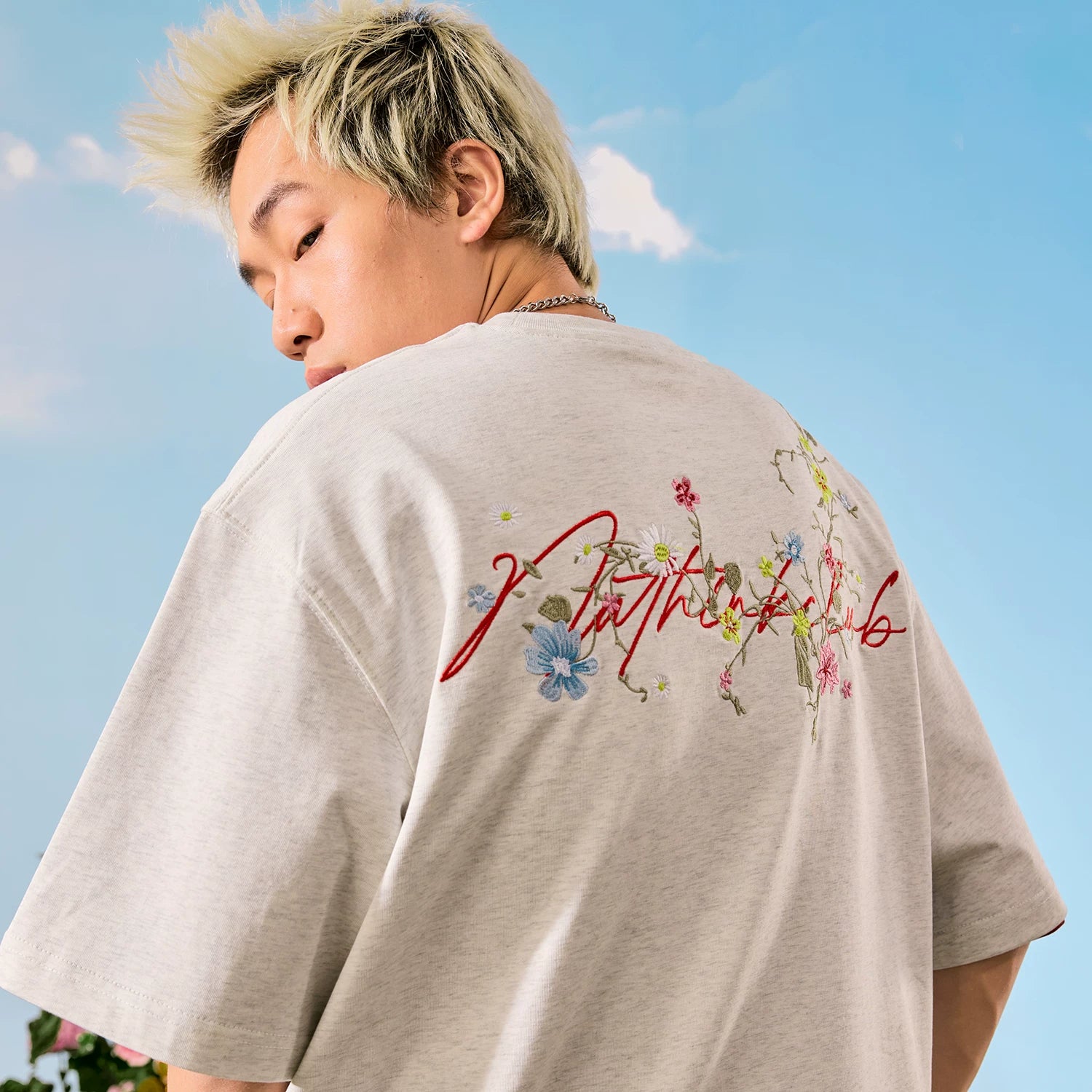 Nuthink American retro floral letter embroidery short sleeved trendy brand hip-hop T-shirt for couples new summer 2026