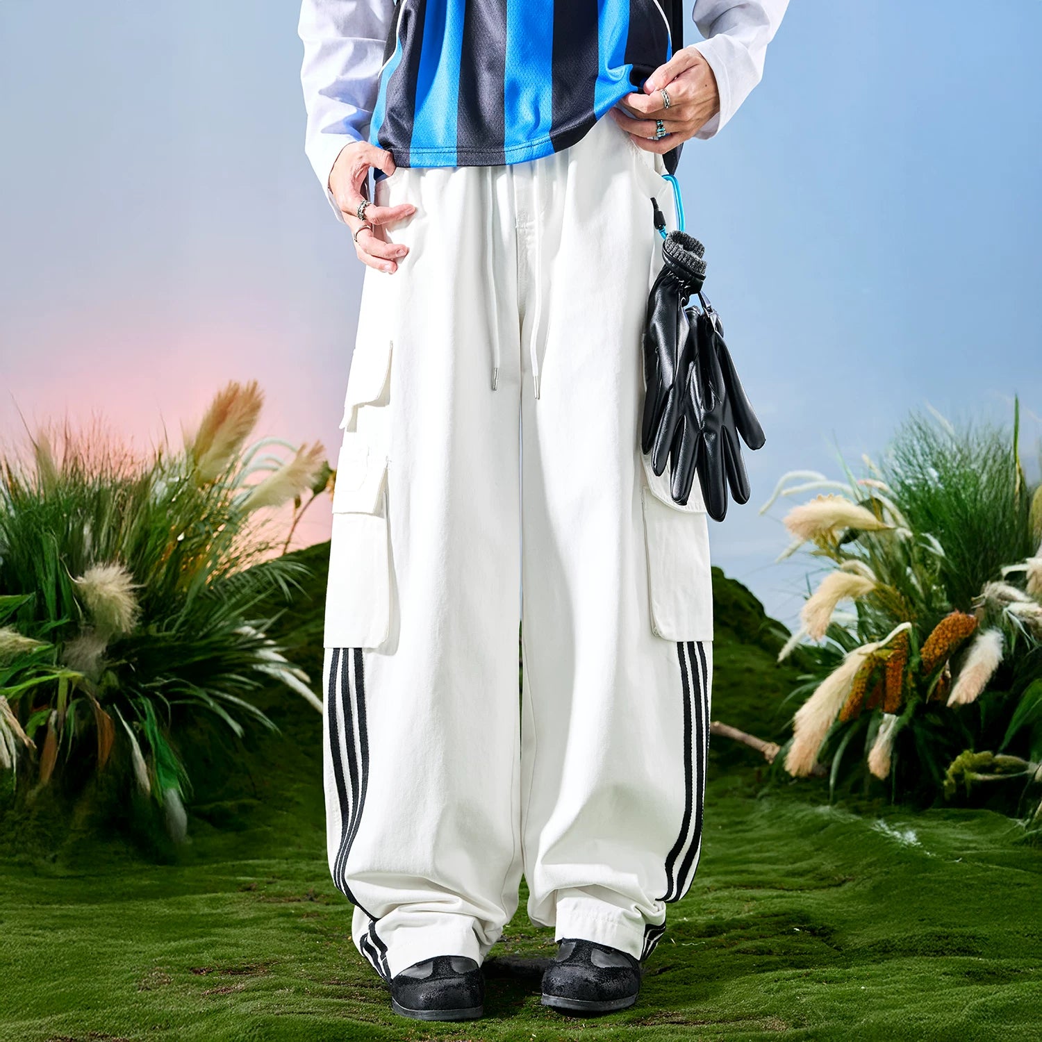 Nuthink American retro sports casual pants with wide legs and multiple pockets, spliced pants with three stripes for men, spring 2026