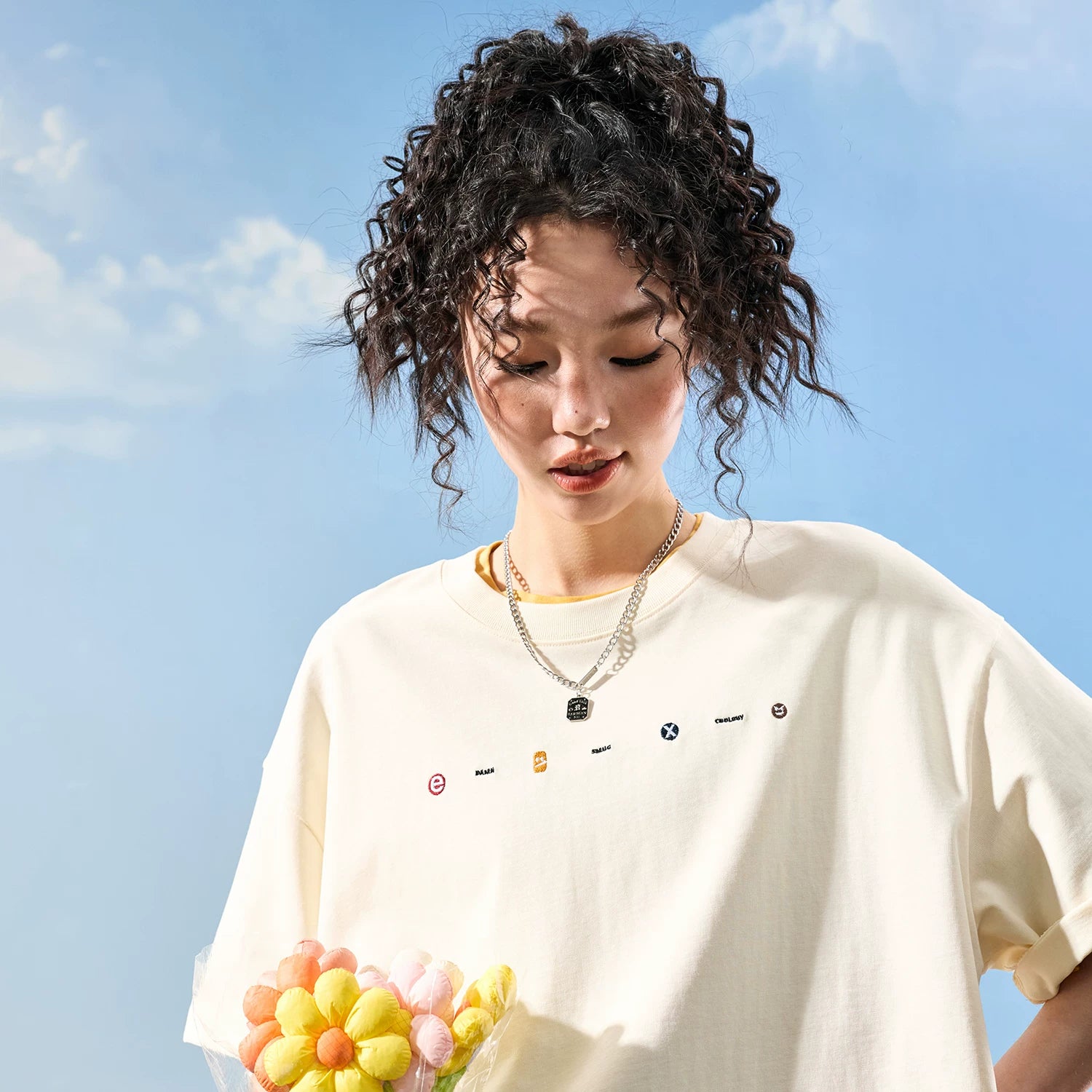 Nuthink American Trendy Brand Simple Color Embroidered Short Sleeve T-shirt for Men and Women, Loose Couple, Summer 2026 New Collection