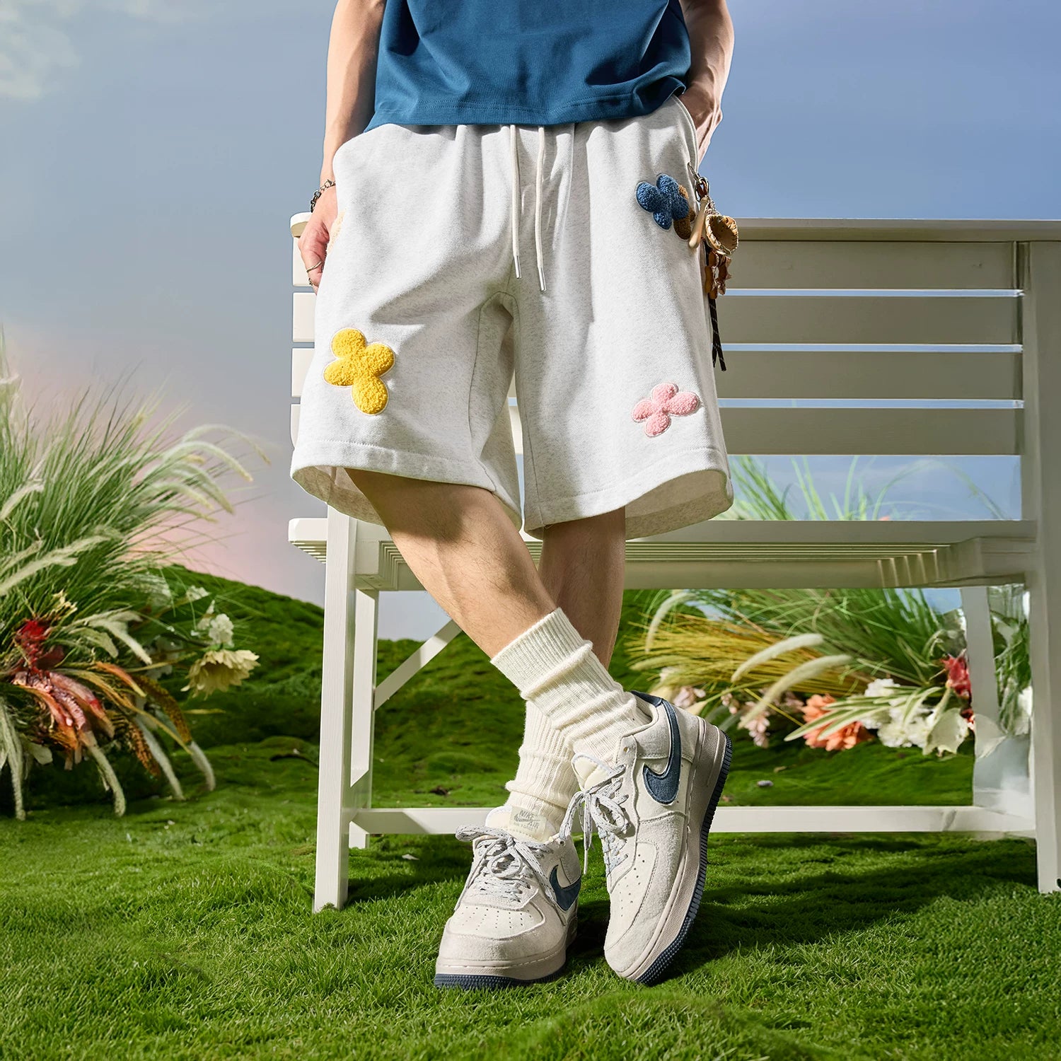 Nuthink American Trendy Cartoon Cloud Embroidered Short Pants Five Cent Mid Pants Loose Men and Women 2026 New Summer Collection
