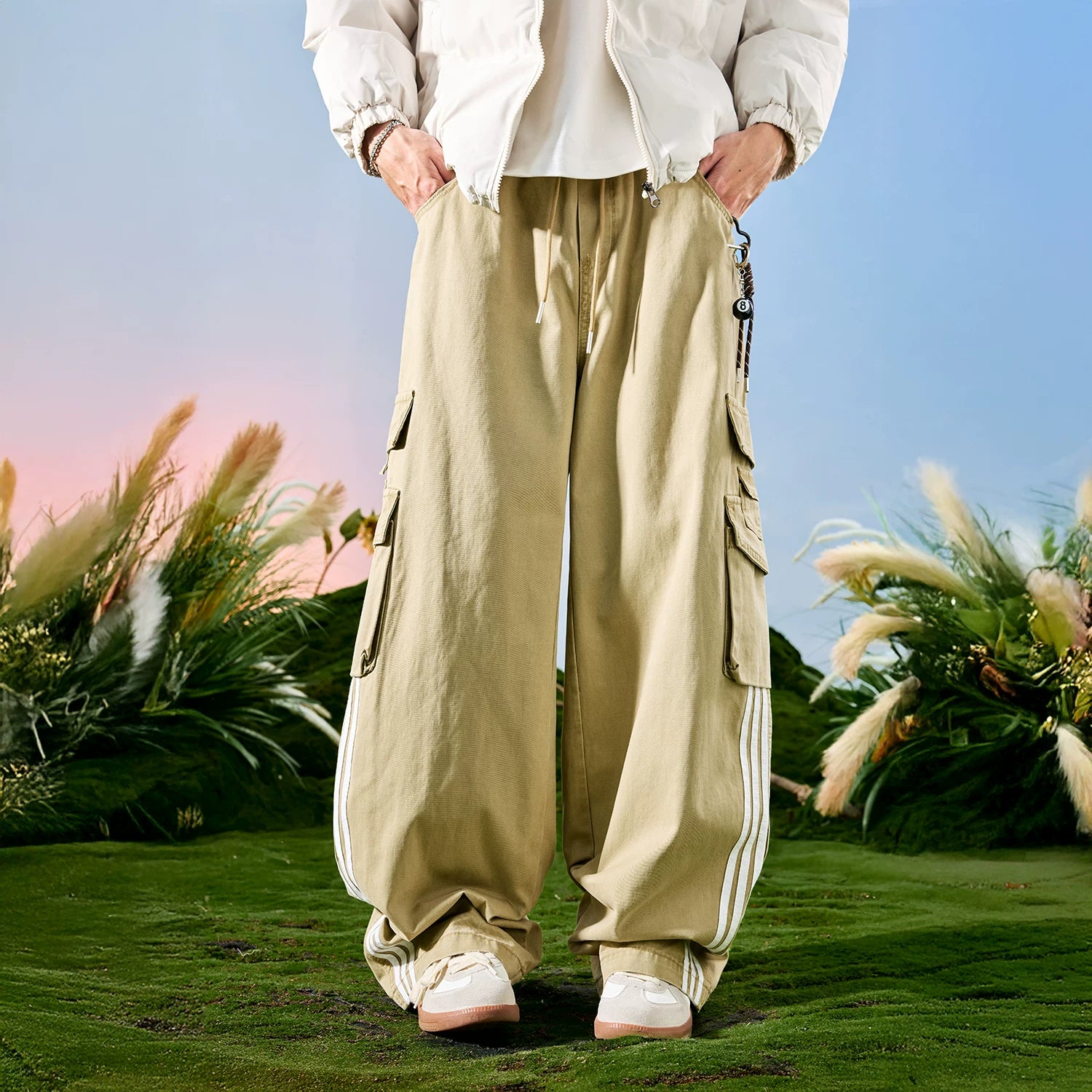 Nuthink American retro sports casual pants with wide legs and multiple pockets, spliced pants with three stripes for men, spring 2026