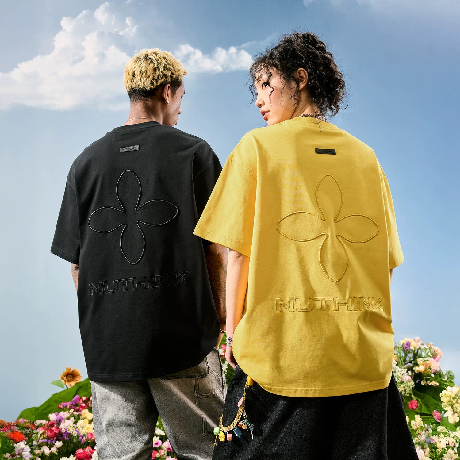 Nuthink American retro embroidered letter clover T-shirt men's short sleeved dopamine women's 2026 summer new item